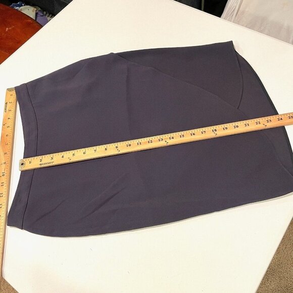 Max Mara Straight Pencil Skirt Womens Size Medium Black Tulip Hem Side Zip - Picture 9 of 10